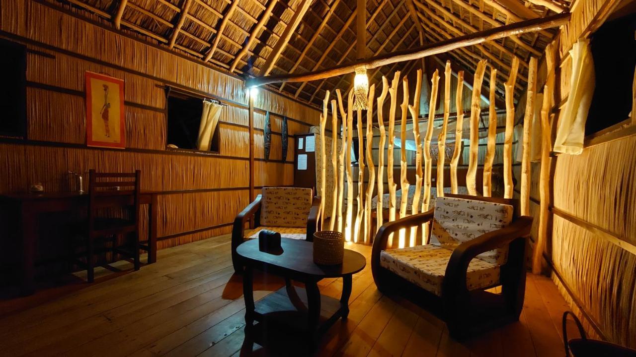 Ecolodge Du Menabe Belo Bagian luar foto