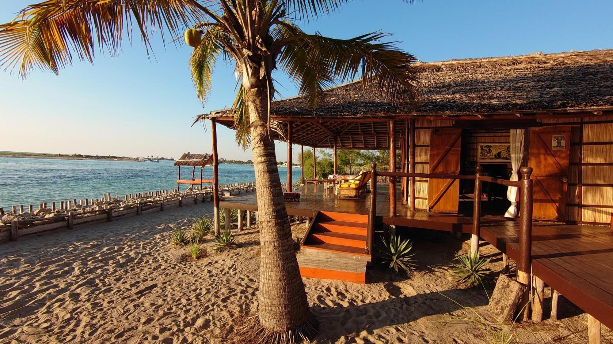 Ecolodge Du Menabe Belo Bagian luar foto