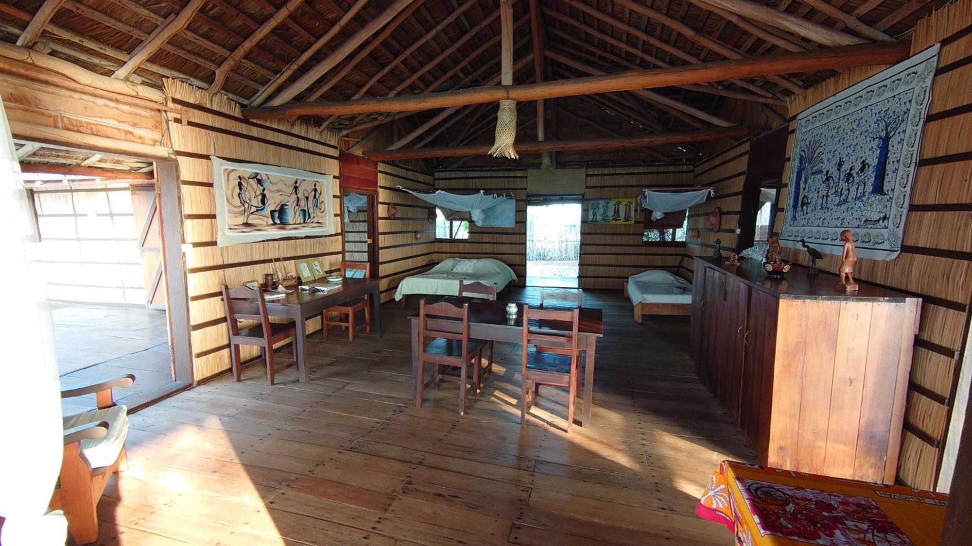 Ecolodge Du Menabe Belo Bagian luar foto