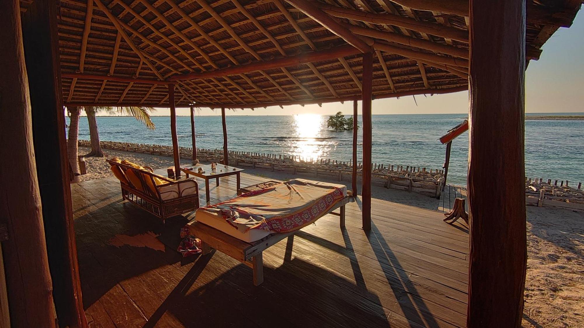 Ecolodge Du Menabe Belo Bagian luar foto