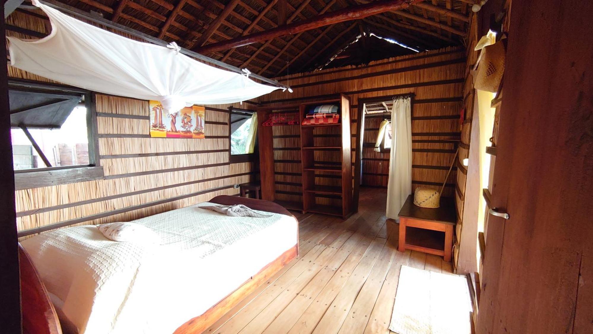 Ecolodge Du Menabe Belo Bagian luar foto